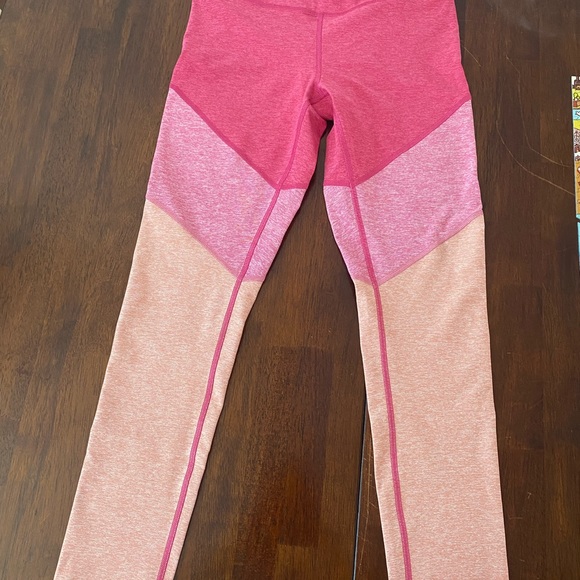 Outdoor Voices Pink Colorblock Leggings - Picture 4 of 4